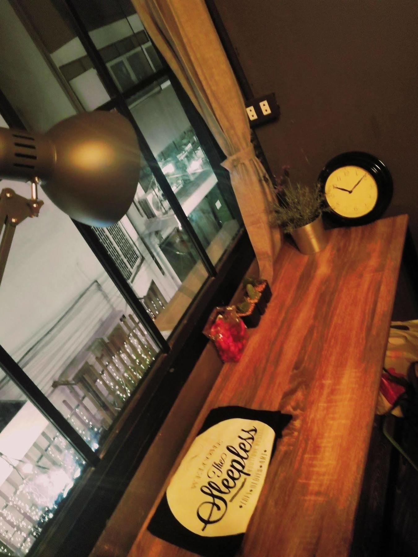The Sleepless Boutique Hostel Bangkok Exterior foto